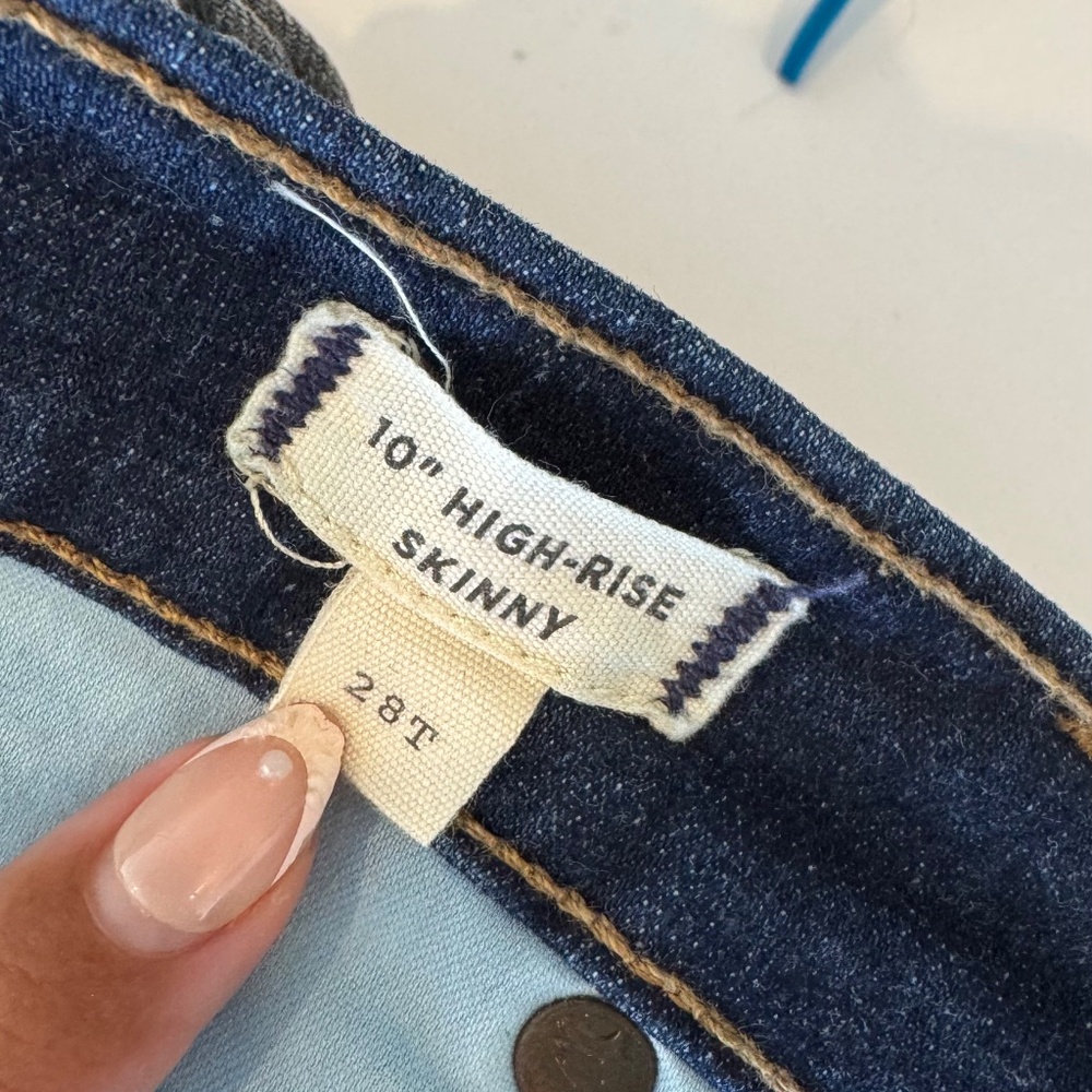Madewell Tall 10" High-Rise Skinny Jeans in Lucille Wash, Size 28 Tall - Picture 4 of 11